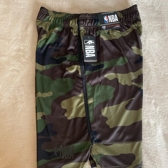 NBA Drawstring Lightweight Athletic Shorts - Size M - Picture 13 of 14